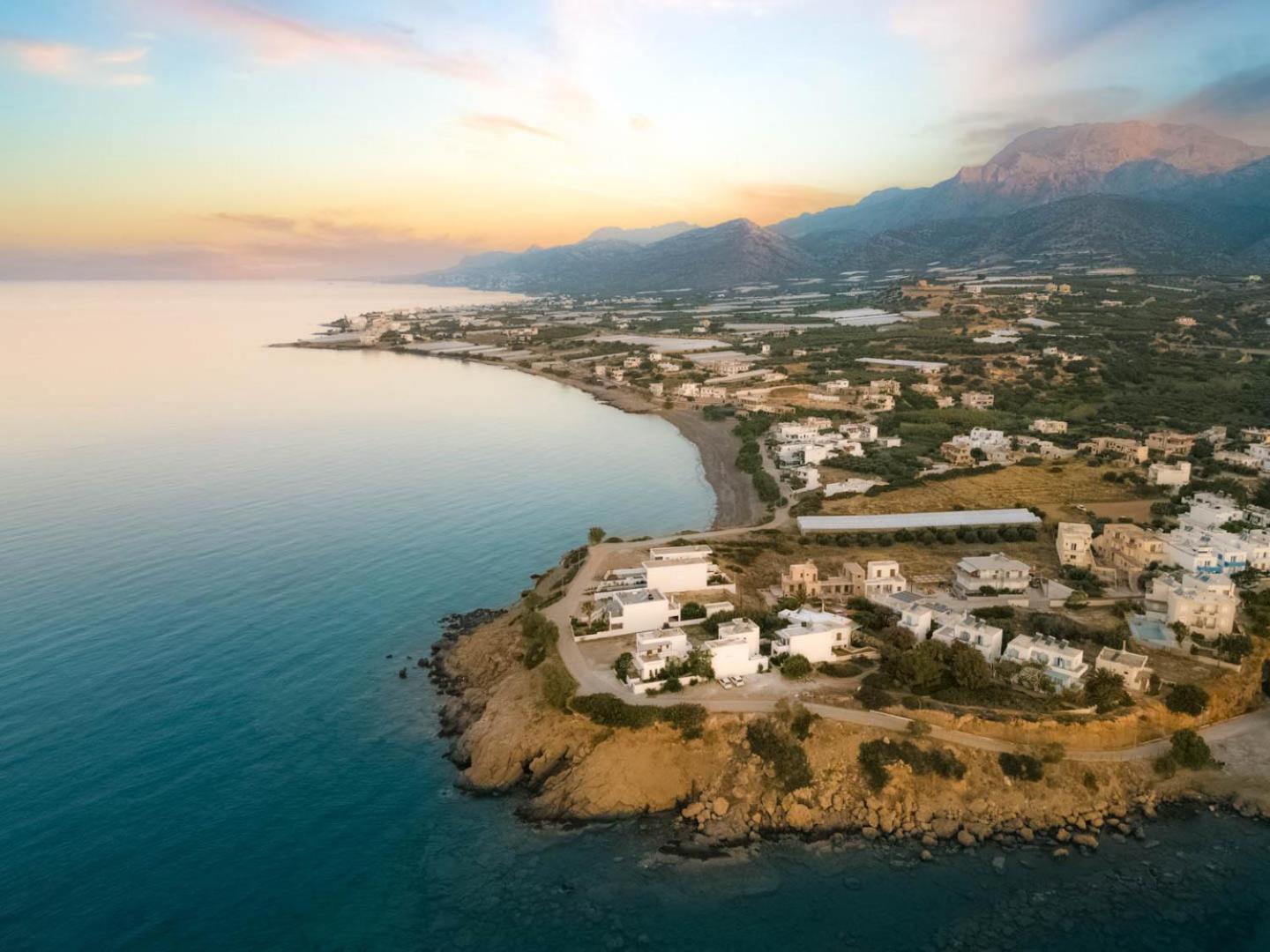 Plakakia Luxury Apartments Makrýgialos Exteriér fotografie