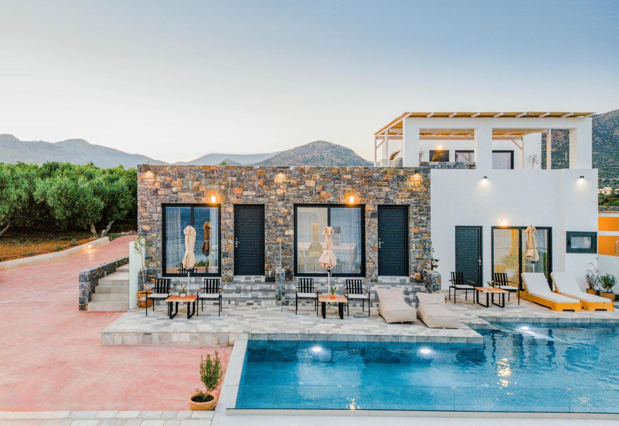 Plakakia Luxury Apartments Makrýgialos Exteriér fotografie