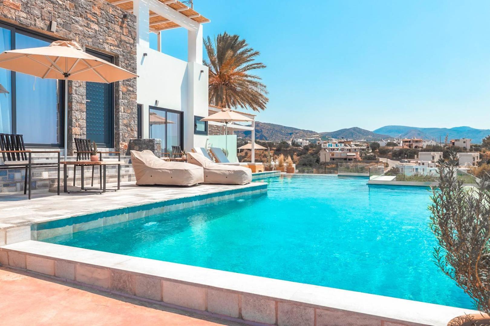 Plakakia Luxury Apartments Makrýgialos Exteriér fotografie